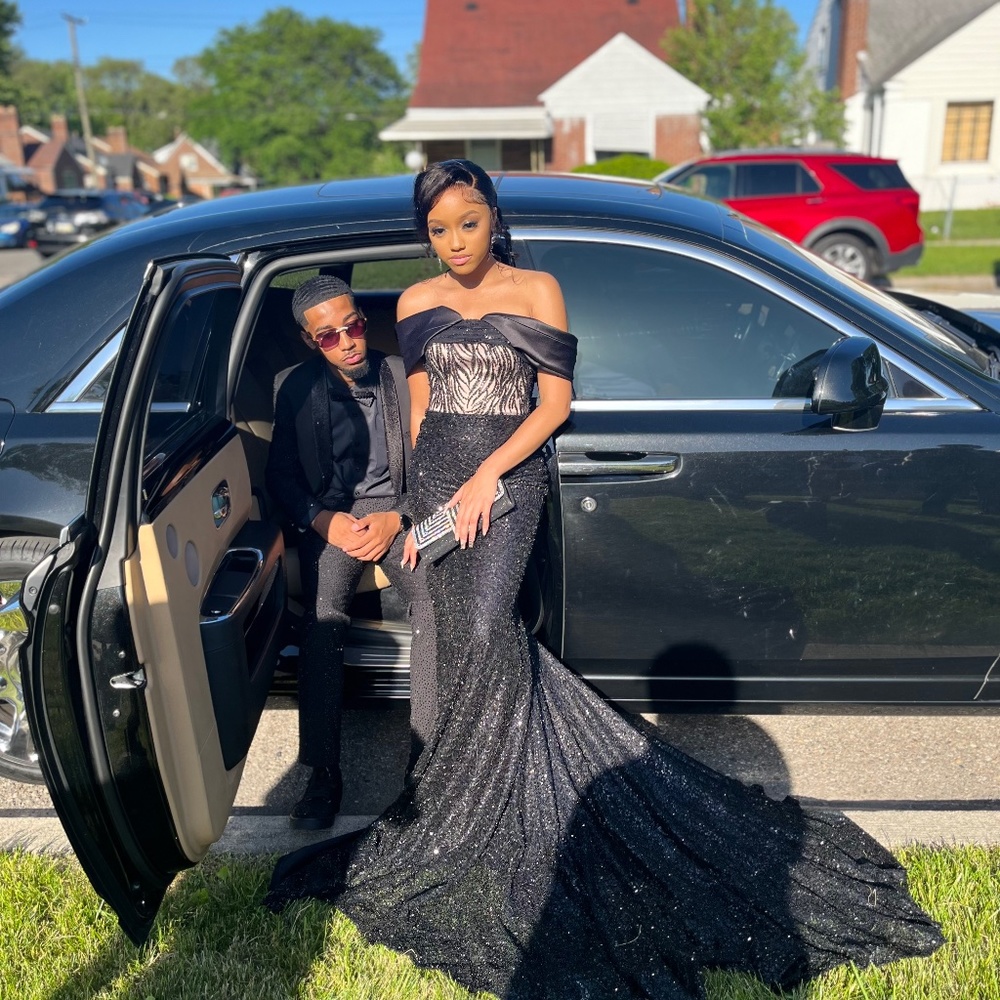 Elegant Black Prom Dress